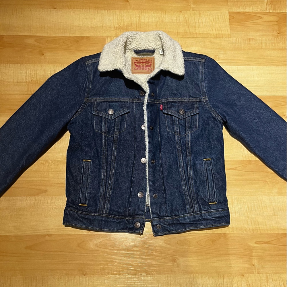 Levi’s Original Sherpa Trucker Dark Indigo Blue Denim Jacket Size XS